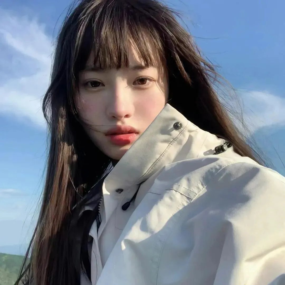 穿越橄榄树林